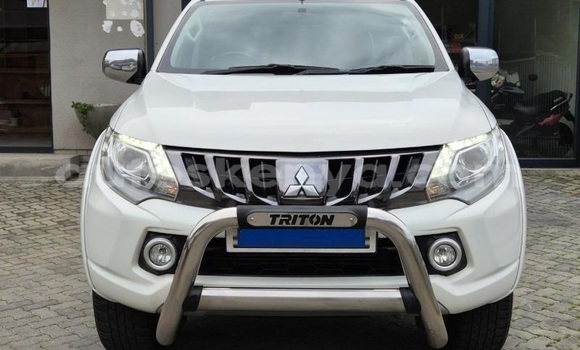 Buy Used Mitsubishi Triton White Car in Mombasa in Coastal Kenya Buy Used Mitsubishi Triton White Car in Mombasa in Coastal Kenya