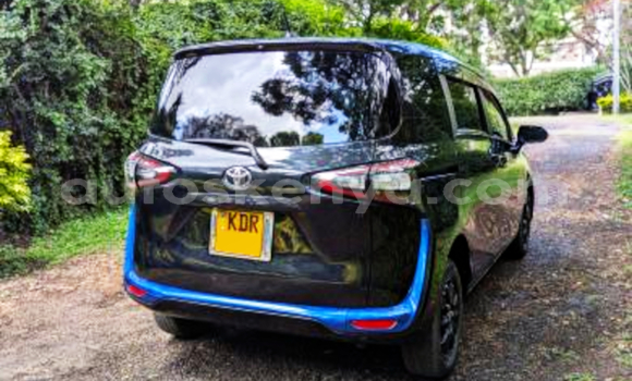 Buy Used Toyota Sienta Blue Car in Nairobi in Nairobi Buy Used Toyota Sienta Blue Car in Nairobi in Nairobi