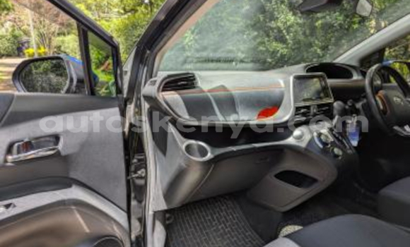 Buy Used Toyota Sienta Blue Car in Nairobi in Nairobi Buy Used Toyota Sienta Blue Car in Nairobi in Nairobi