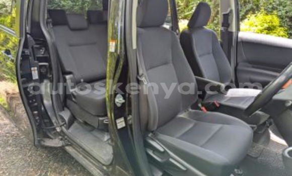 Buy Used Toyota Sienta Blue Car in Nairobi in Nairobi Buy Used Toyota Sienta Blue Car in Nairobi in Nairobi