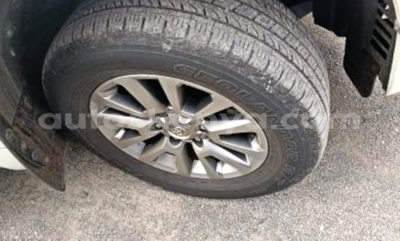 Buy Used Toyota Land Cruiser Prado White Car in Nairobi in Nairobi Buy Used Toyota Land Cruiser Prado White Car in Nairobi in Nairobi