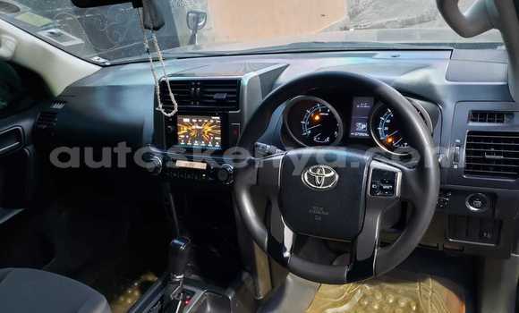 Nunua Ilio tumika Toyota Land Cruiser Prado Nyeusi Gari ndani ya Nairobi nchini Nairobi Nunua Ilio tumika Toyota Land Cruiser Prado Nyeusi Gari ndani ya Nairobi nchini Nairobi
