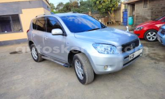 Buy Used Toyota RAV4 White Car in Nairobi in Nairobi