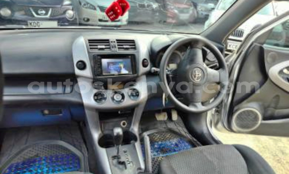 Nunua Ilio tumika Toyota RAV4 Nyeupe Gari ndani ya Nairobi nchini Nairobi Nunua Ilio tumika Toyota RAV4 Nyeupe Gari ndani ya Nairobi nchini Nairobi