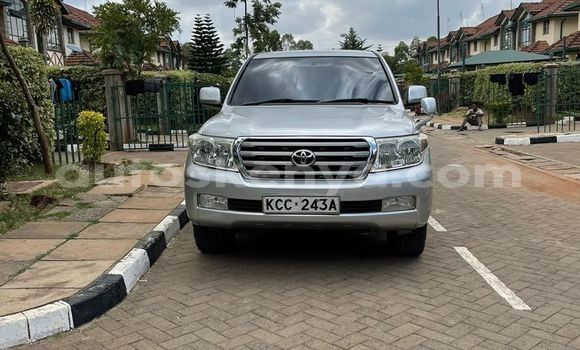 Buy Used Toyota Land Cruiser Silver Car in Nairobi in Nairobi Buy Used Toyota Land Cruiser Silver Car in Nairobi in Nairobi