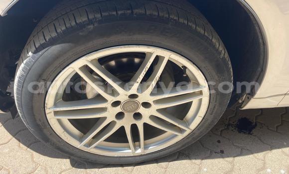Nunua Ilio tumika Audi quattro Fedha Gari ndani ya Nairobi nchini Nairobi Nunua Ilio tumika Audi quattro Fedha Gari ndani ya Nairobi nchini Nairobi