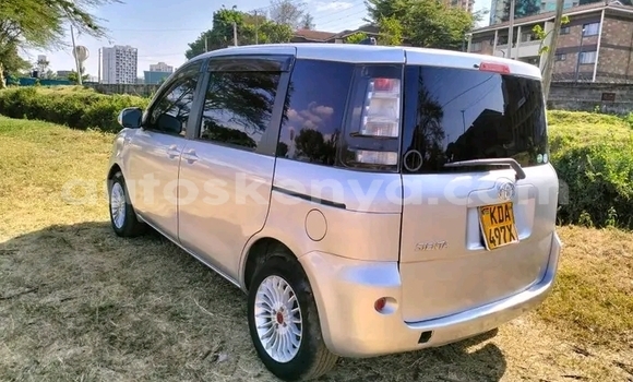 Nunua Ilio tumika Toyota Voxy Fedha Gari ndani ya Nairobi nchini Nairobi Nunua Ilio tumika Toyota Voxy Fedha Gari ndani ya Nairobi nchini Nairobi