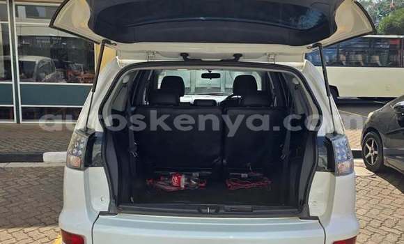 Buy Used Mitsubishi Outlander White Car in Nairobi in Nairobi Buy Used Mitsubishi Outlander White Car in Nairobi in Nairobi