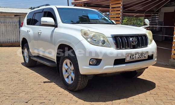 Buy Used Toyota Prado White Car in Nairobi in Nairobi