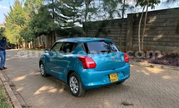 Nunua Ilio tumika Suzuki Swift Bluu Gari ndani ya Nairobi nchini Nairobi Nunua Ilio tumika Suzuki Swift Bluu Gari ndani ya Nairobi nchini Nairobi