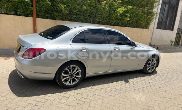 Nunua Ilio tumika Mercedes-Benz C180 COUPE Fedha Gari ndani ya Nairobi nchini Nairobi Nunua Ilio tumika Mercedes-Benz C180 COUPE Fedha Gari ndani ya Nairobi nchini Nairobi