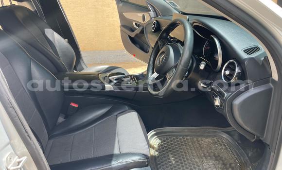 Nunua Ilio tumika Mercedes-Benz C180 COUPE Fedha Gari ndani ya Nairobi nchini Nairobi Nunua Ilio tumika Mercedes-Benz C180 COUPE Fedha Gari ndani ya Nairobi nchini Nairobi