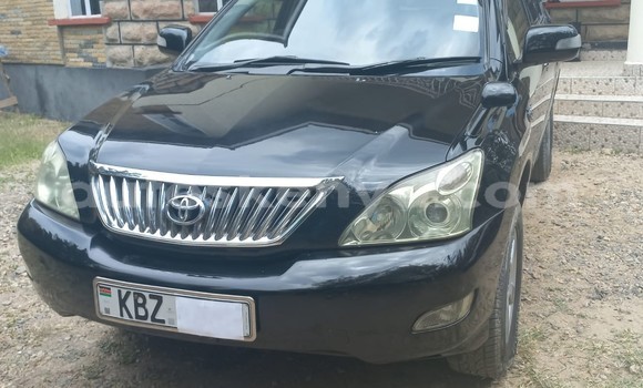 Nunua Ilio tumika Toyota Harrier Nyeusi Gari ndani ya Nairobi nchini Nairobi