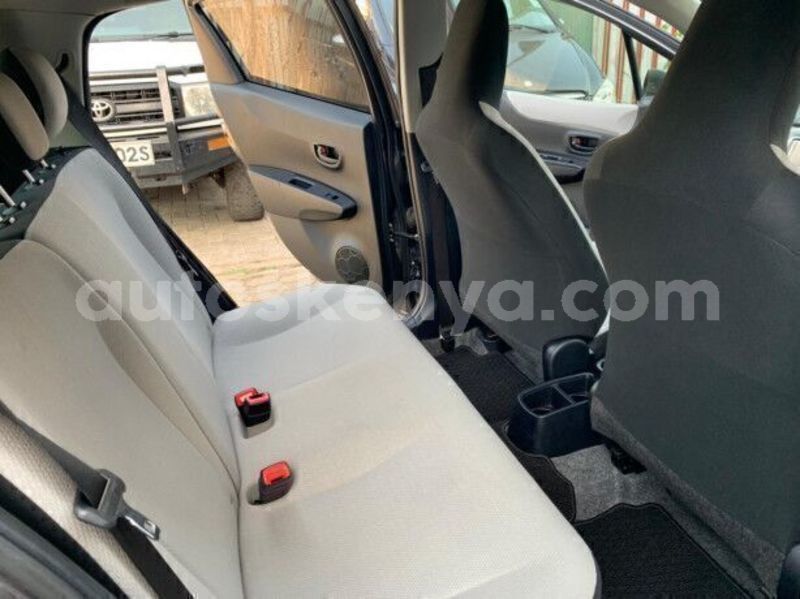 Big with watermark toyota vitz nairobi machakos 26722