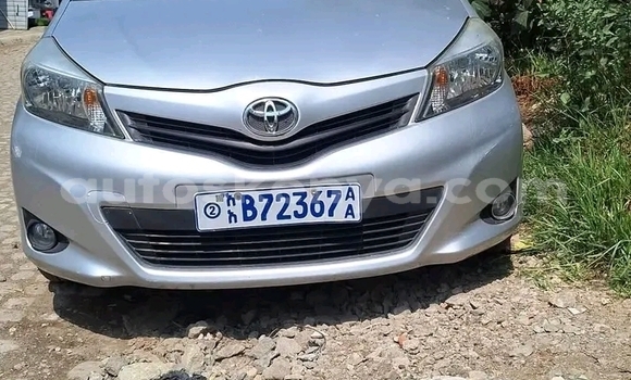 Oofamaa Toyota Yaris Other Makiinaa iti Bute keessatti Northeast Kenya keessatti Oofamaa Toyota Yaris Other Makiinaa iti Bute keessatti Northeast Kenya keessatti