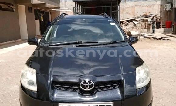 Oofamaa Toyota Yaris Black Makiinaa iti Changamwe keessatti Coast keessatti Oofamaa Toyota Yaris Black Makiinaa iti Changamwe keessatti Coast keessatti