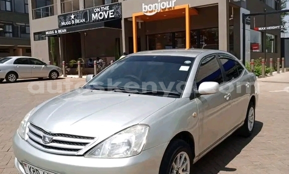 Oofamaa Toyota Allion Silver Makiinaa iti Bute keessatti Northeast Kenya keessatti Oofamaa Toyota Allion Silver Makiinaa iti Bute keessatti Northeast Kenya keessatti