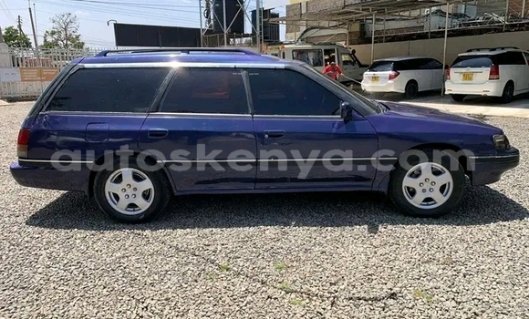 Oofamaa Subaru Legacy Other Makiinaa iti Bute keessatti Northeast Kenya keessatti Oofamaa Subaru Legacy Other Makiinaa iti Bute keessatti Northeast Kenya keessatti