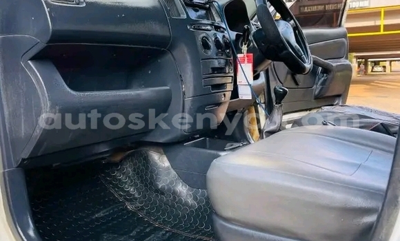 Oofamaa Toyota Probox White Makiinaa iti Import - Dubai keessatti Central Kenya keessatti Oofamaa Toyota Probox White Makiinaa iti Import - Dubai keessatti Central Kenya keessatti