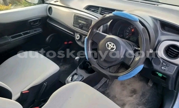 Oofamaa Toyota Vitz Other Makiinaa iti Bute keessatti Northeast Kenya keessatti Oofamaa Toyota Vitz Other Makiinaa iti Bute keessatti Northeast Kenya keessatti