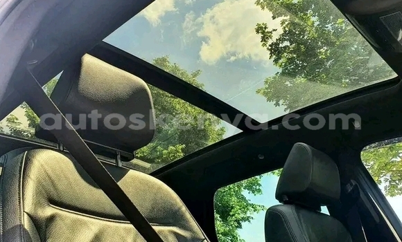 Oofamaa Volkswagen Touareg Other Makiinaa iti Bute keessatti Northeast Kenya keessatti