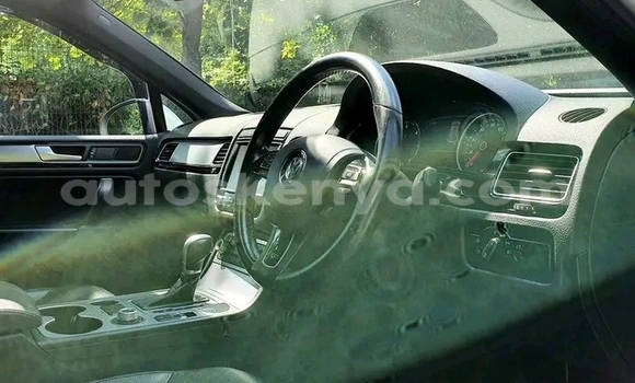 Oofamaa Volkswagen Touareg Other Makiinaa iti Bute keessatti Northeast Kenya keessatti Oofamaa Volkswagen Touareg Other Makiinaa iti Bute keessatti Northeast Kenya keessatti