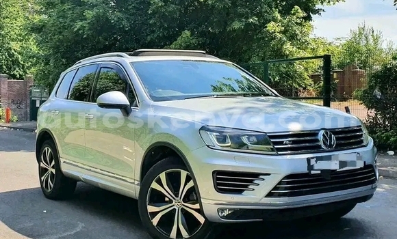 Oofamaa Volkswagen Touareg Other Makiinaa iti Bute keessatti Northeast Kenya keessatti Oofamaa Volkswagen Touareg Other Makiinaa iti Bute keessatti Northeast Kenya keessatti