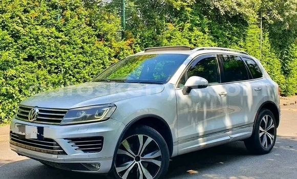 Oofamaa Volkswagen Touareg Other Makiinaa iti Bute keessatti Northeast Kenya keessatti Oofamaa Volkswagen Touareg Other Makiinaa iti Bute keessatti Northeast Kenya keessatti
