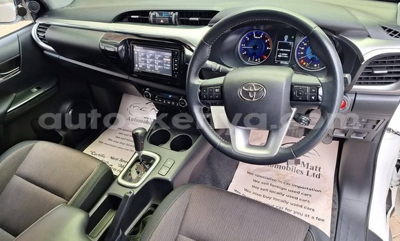 Haaraa Toyota Hillux White Netiree iti Nairobi keessatti Nairobi keessatti Haaraa Toyota Hillux White Netiree iti Nairobi keessatti Nairobi keessatti
