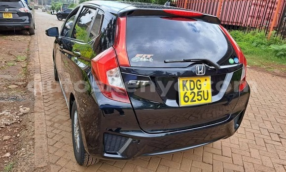Nunua Ilio tumika Honda Fit Nyeusi Gari ndani ya Nairobi nchini Nairobi Nunua Ilio tumika Honda Fit Nyeusi Gari ndani ya Nairobi nchini Nairobi