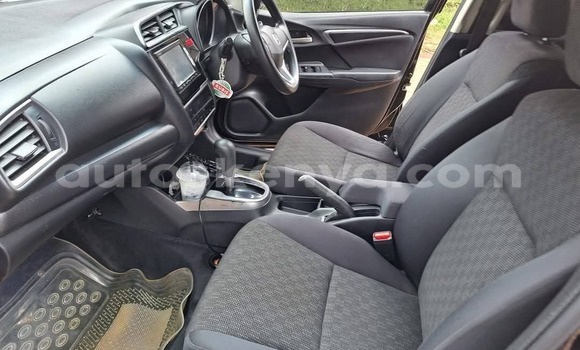 Nunua Ilio tumika Honda Fit Nyeusi Gari ndani ya Nairobi nchini Nairobi Nunua Ilio tumika Honda Fit Nyeusi Gari ndani ya Nairobi nchini Nairobi