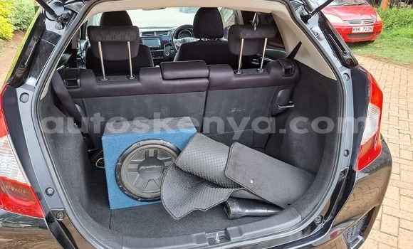 Nunua Ilio tumika Honda Fit Nyeusi Gari ndani ya Nairobi nchini Nairobi Nunua Ilio tumika Honda Fit Nyeusi Gari ndani ya Nairobi nchini Nairobi