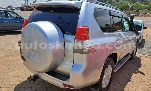 Buy Used Toyota Land Cruiser Prado Silver Car in Nairobi in Nairobi Buy Used Toyota Land Cruiser Prado Silver Car in Nairobi in Nairobi