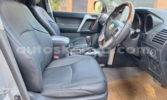 Buy Used Toyota Land Cruiser Prado Silver Car in Nairobi in Nairobi Buy Used Toyota Land Cruiser Prado Silver Car in Nairobi in Nairobi