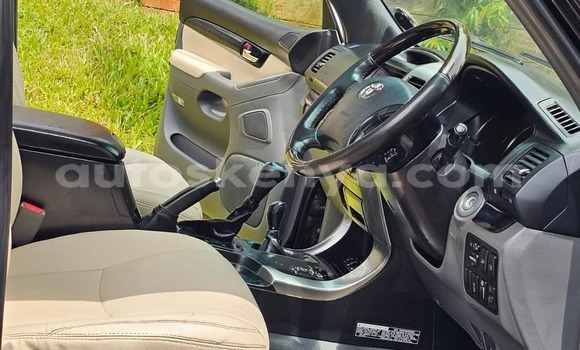 Oofamaa Toyota Land Cruiser Prado Black Makiinaa iti Nairobi keessatti Nairobi keessatti Oofamaa Toyota Land Cruiser Prado Black Makiinaa iti Nairobi keessatti Nairobi keessatti
