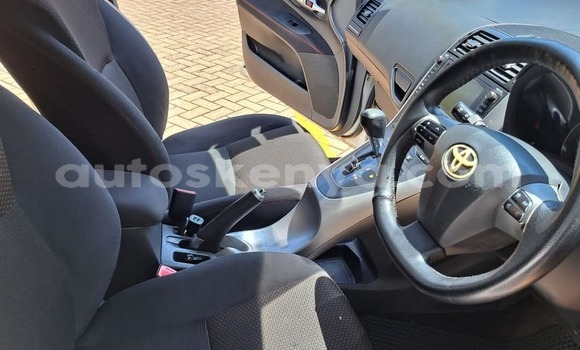Oofamaa Toyota Auris White Makiinaa iti Nairobi keessatti Nairobi keessatti Oofamaa Toyota Auris White Makiinaa iti Nairobi keessatti Nairobi keessatti