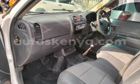 Nunua Ilio tumika Isuzu D–MAX Nyeupe Gari ndani ya Nairobi nchini Nairobi Nunua Ilio tumika Isuzu D–MAX Nyeupe Gari ndani ya Nairobi nchini Nairobi