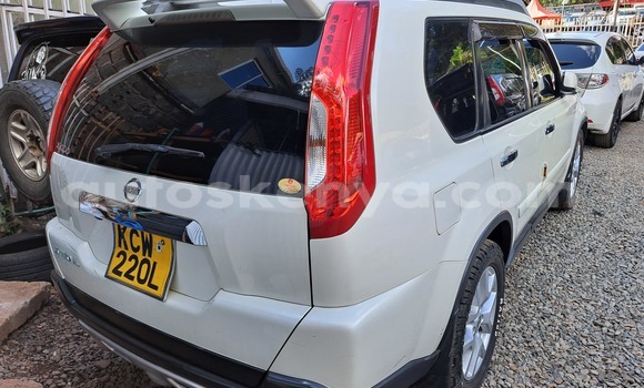 Oofamaa Nissan X–Trail White Makiinaa iti Nairobi keessatti Nairobi keessatti Oofamaa Nissan X–Trail White Makiinaa iti Nairobi keessatti Nairobi keessatti