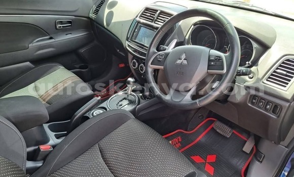 Oofamaa Mitsubishi RVR Blue Makiinaa iti Nairobi keessatti Nairobi keessatti Oofamaa Mitsubishi RVR Blue Makiinaa iti Nairobi keessatti Nairobi keessatti
