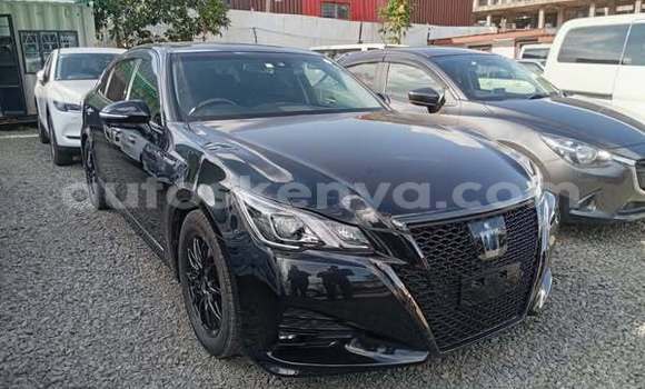 Nunua Ilio tumika Toyota Crown Nyingine Gari ndani ya Bute nchini Kaskazini Mashariki mwa Kenya