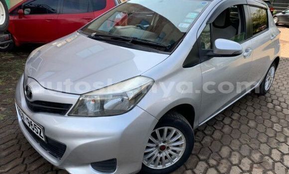 Nunua Ilio tumika Toyota Vitz Fedha Gari ndani ya Machakos nchini Nairobi Nunua Ilio tumika Toyota Vitz Fedha Gari ndani ya Machakos nchini Nairobi