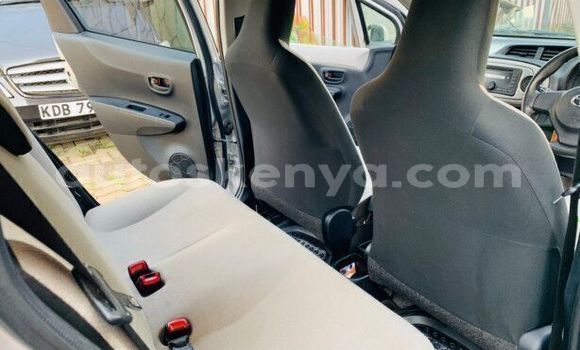 Nunua Ilio tumika Toyota Vitz Fedha Gari ndani ya Machakos nchini Nairobi Nunua Ilio tumika Toyota Vitz Fedha Gari ndani ya Machakos nchini Nairobi
