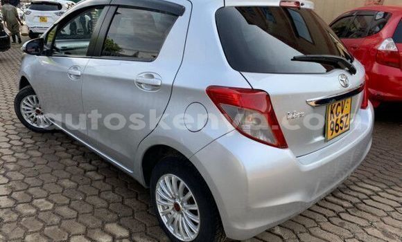 Nunua Ilio tumika Toyota Vitz Fedha Gari ndani ya Machakos nchini Nairobi Nunua Ilio tumika Toyota Vitz Fedha Gari ndani ya Machakos nchini Nairobi