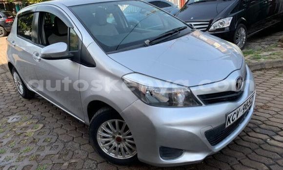 Nunua Ilio tumika Toyota Vitz Fedha Gari ndani ya Machakos nchini Nairobi Nunua Ilio tumika Toyota Vitz Fedha Gari ndani ya Machakos nchini Nairobi