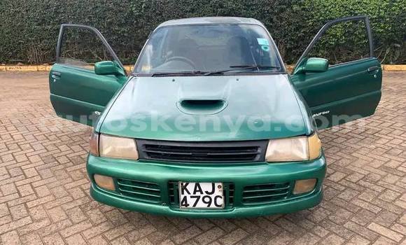 Oofamaa Toyota Starlet Green Makiinaa iti Machakos keessatti Nairobi keessatti