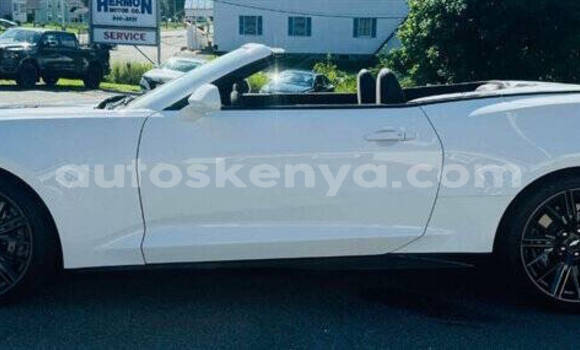 Oofamaa Chevrolet Camaro White Makiinaa iti Nairobi keessatti Nairobi keessatti Oofamaa Chevrolet Camaro White Makiinaa iti Nairobi keessatti Nairobi keessatti