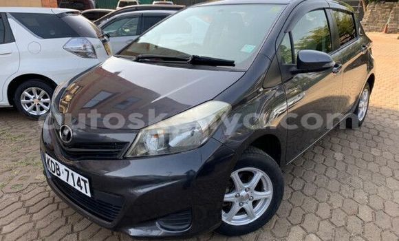 Nunua Ilio tumika Toyota Vitz Nyeusi Gari ndani ya Machakos nchini Nairobi Nunua Ilio tumika Toyota Vitz Nyeusi Gari ndani ya Machakos nchini Nairobi