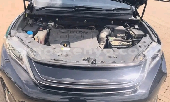 Nunua Ilio tumika Toyota Harrier Nyeusi Gari ndani ya Changamwe nchini Pwani