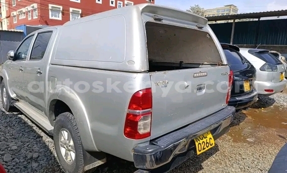 Buy Used Toyota Hilux White Car in Bute in Northeast Kenya