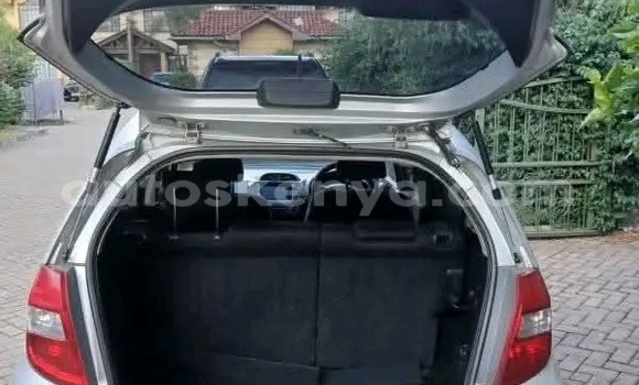 Oofamaa Honda Fit Other Makiinaa iti Bute keessatti Northeast Kenya keessatti Oofamaa Honda Fit Other Makiinaa iti Bute keessatti Northeast Kenya keessatti